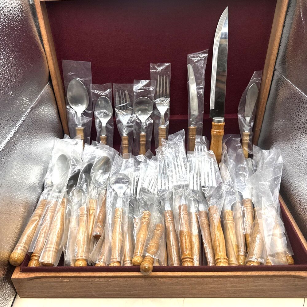 Vintage NOS Wooden Flatware Roundwood Handle Homestead  Pc 51 Stainless New